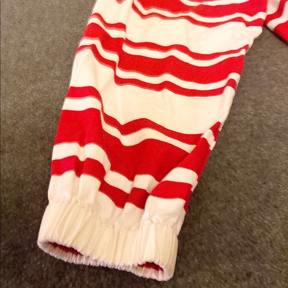 Tommy Hilfiger jacket red and white striped - Picture 2 of 11